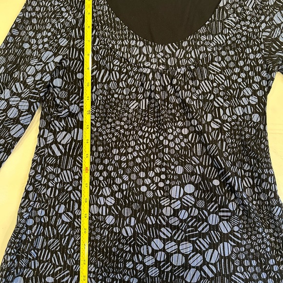 INC International Concepts Black and Blue Long Sleeve Top with Silver Threading - Picture 4 of 6